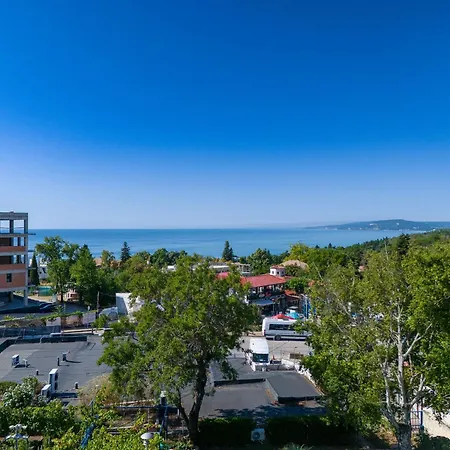 Apartment Sun And Sea Balchik, Free Parking